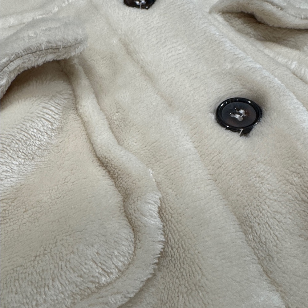 Cream Button-Up Fleece Jacket - Picture 2 of 3